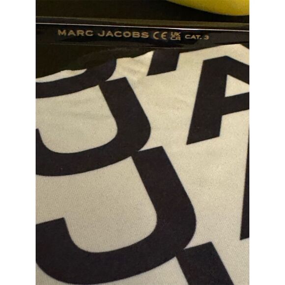 Marc Jacobs Unisex Square Sunglasses Black Gradient Lens UV400 - Picture 4 of 14